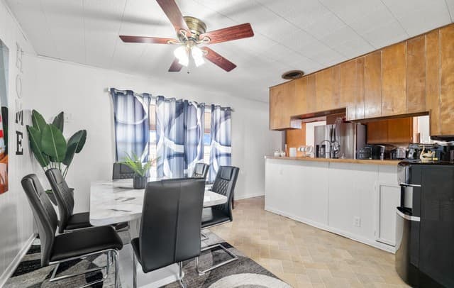 3-bedroom rental at 12055 Fm 1346 in St Hedwig, TX — photo 3