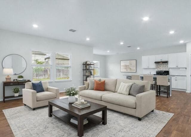 4-bedroom rental at 4258 Fort Palmer Blvd in St Hedwig, TX — photo 3