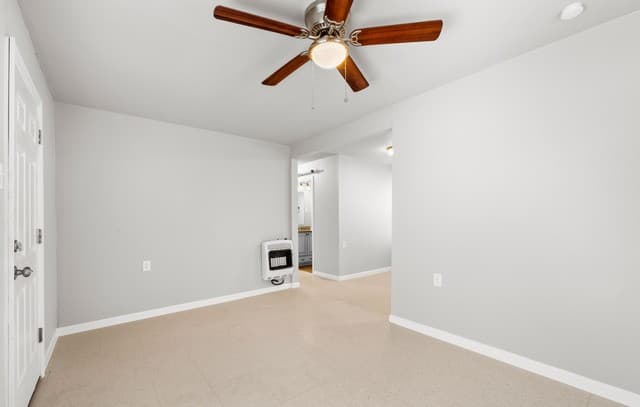 3-bedroom rental at 311 S San Joaquin in San Antonio, TX — photo 4