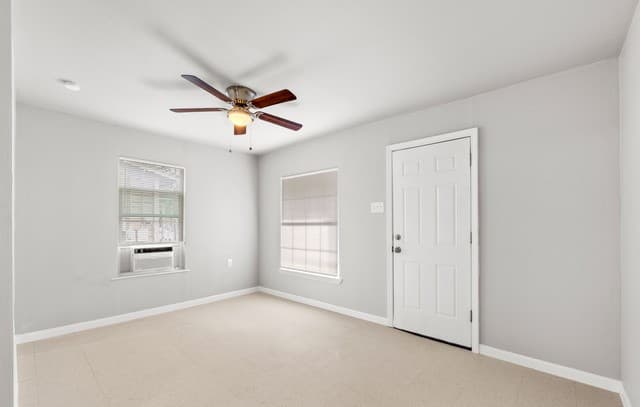 3-bedroom rental at 311 S San Joaquin in San Antonio, TX — photo 5