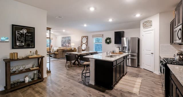 4-bedroom rental at 21166 Boulder Flats in San Antonio, TX — photo 3