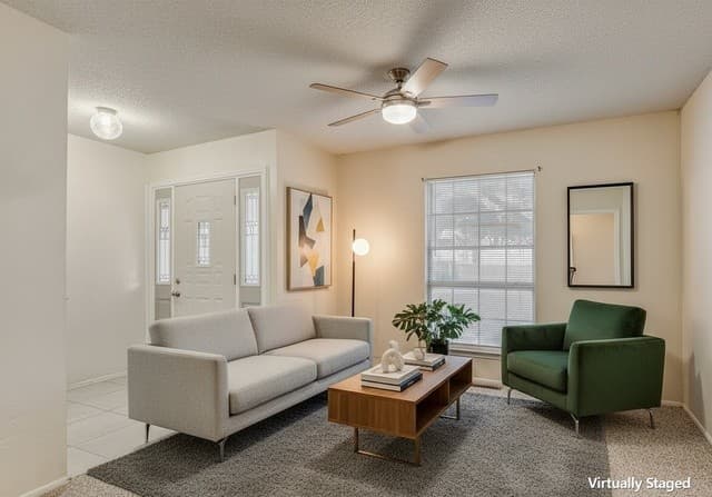 3-bedroom rental at 9714 Bay View Dr in San Antonio, TX — photo 5