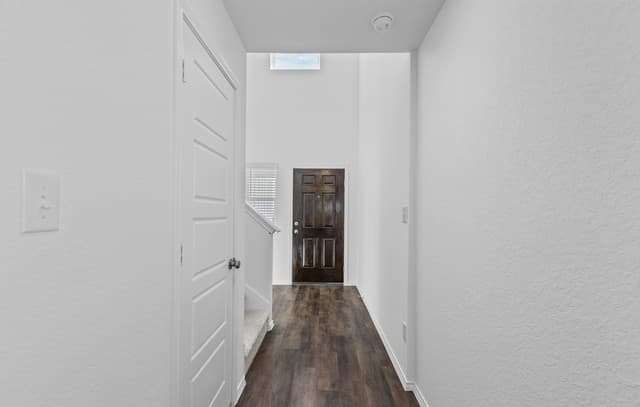 4-bedroom rental at 437 Raven Row in Marion, TX — photo 2