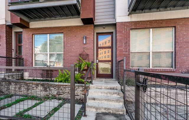 3-bedroom rental at 112 Newell Ave in San Antonio, TX — photo 1