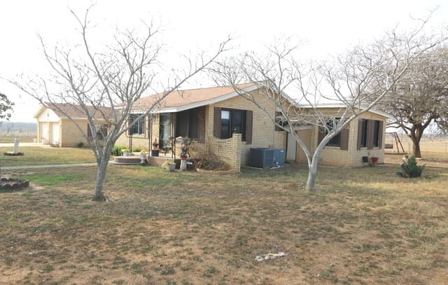 3-bedroom rental at 10961 Kosub Ln in San Antonio, TX — photo 3