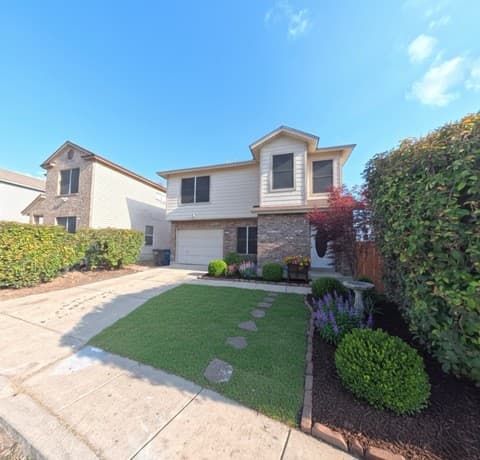 Home for sale at 54 Badgers in San Antonio, TX — photo 2