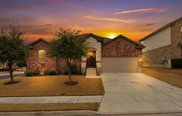 5-bedroom rental at 105 Blaze Moon in Cibolo, TX — photo 1