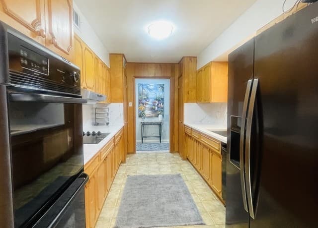 3-bedroom rental at 8702 Charro Ln in San Antonio, TX — photo 5