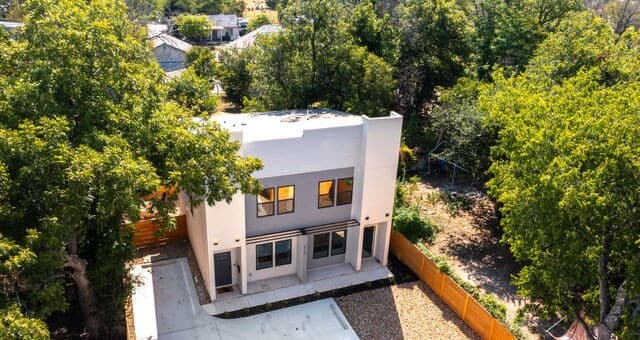 rental at 210 Piedmont in San Antonio, TX — photo 2