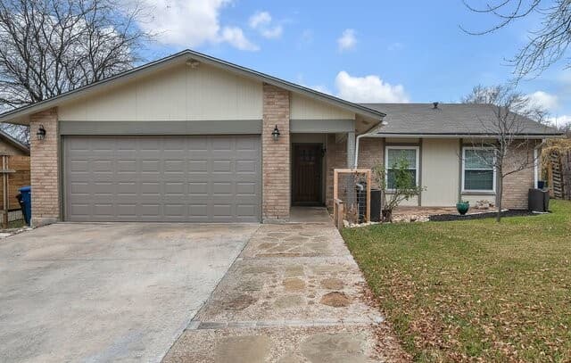 3-bedroom rental at 10510 Bounty in San Antonio, TX — photo 2