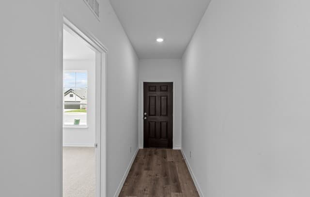 4-bedroom rental at 8246 Brandy Branch in San Antonio, TX — photo 3