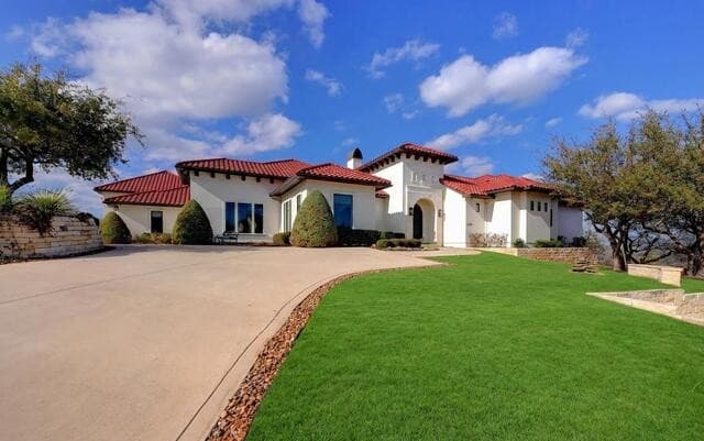 4-bedroom rental at 23510 Avila Ridge in San Antonio, TX — photo 2