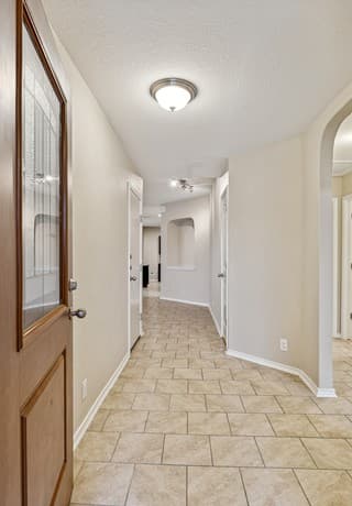 4-bedroom rental at 8426 Shooter Cove in San Antonio, TX — photo 4