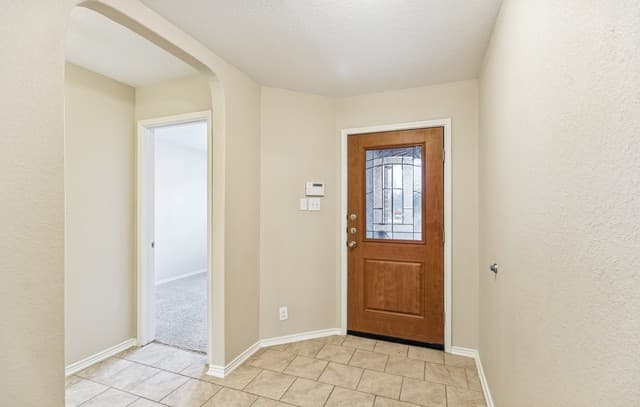 4-bedroom rental at 8426 Shooter Cove in San Antonio, TX — photo 5