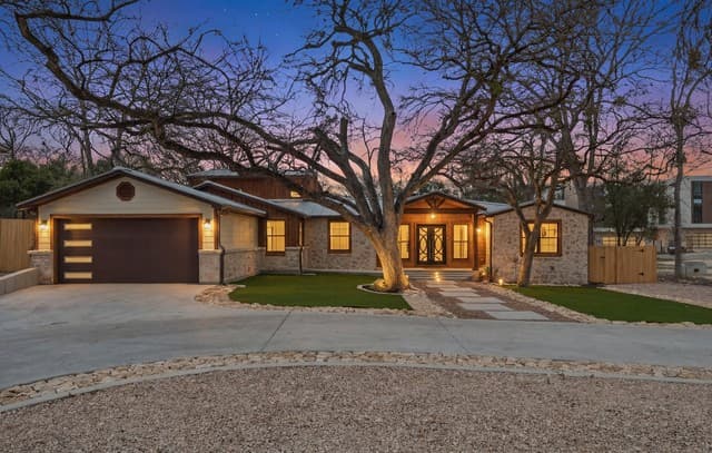 4-bedroom home for sale at 227 E Sunset Rd in San Antonio TX