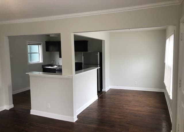 rental at 261 Claremont in San Antonio, TX — photo 4