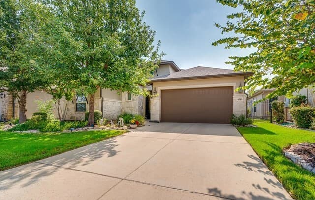 2-bedroom rental at 4519 Amorosa in San Antonio, TX — photo 1