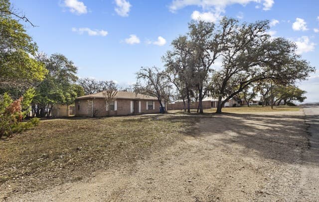 2-bedroom rental at 292 Montague in Bandera, TX — photo 2