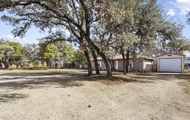 2-bedroom rental at 292 Montague in Bandera, TX — photo 3