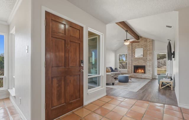3-bedroom rental at 15127 Forest Country in San Antonio, TX — photo 3