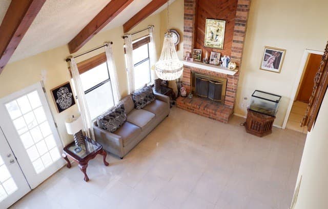 5-bedroom rental at 6847 Pembroke in San Antonio, TX — photo 5