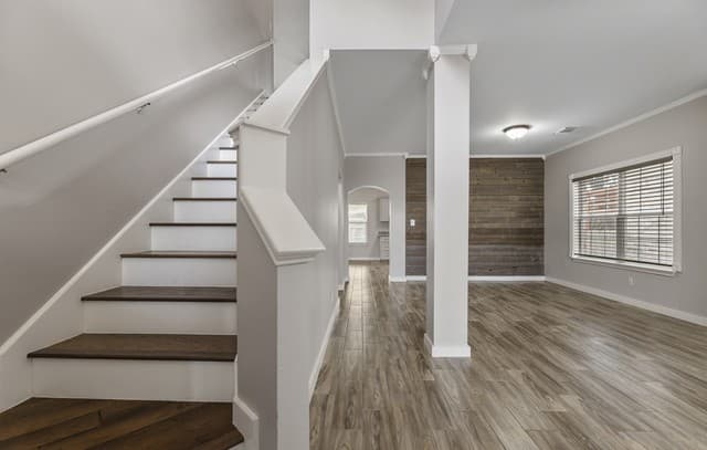 3-bedroom rental at 15042 Stonetower in San Antonio, TX — photo 2