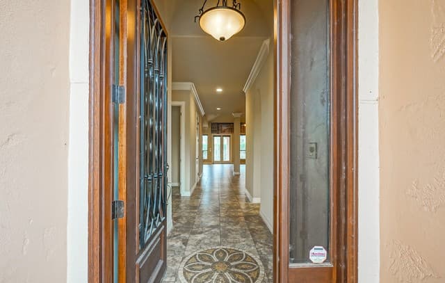 4-bedroom rental at 1710 Wild Deer Circle in San Antonio, TX — photo 5