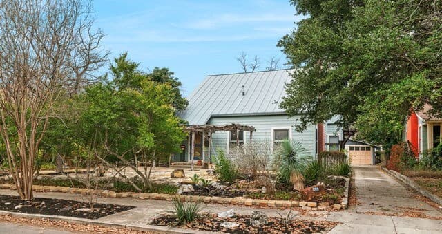 3-bedroom rental at 123 Armour Pl in San Antonio, TX — photo 3