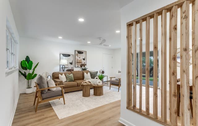 3-bedroom rental at 527 Burnside Drive in San Antonio, TX — photo 3