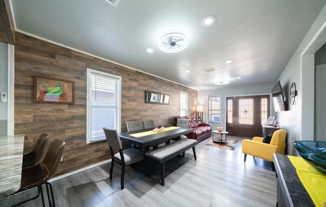 3-bedroom rental at 318 Pruitt Ave in San Antonio, TX — photo 5