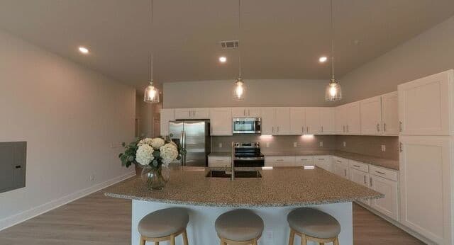 3-bedroom rental at 330 E Carson Unit 2203 in San Antonio, TX — photo 2