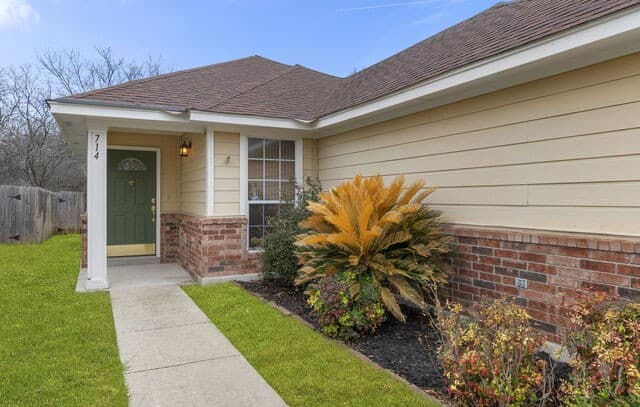 3-bedroom rental at 714 Sycamore Moon in San Antonio, TX — photo 1