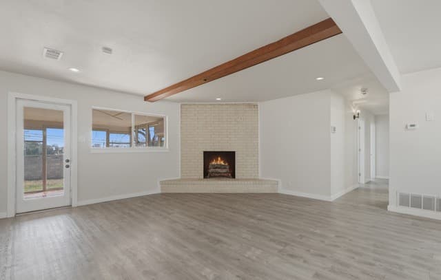 4-bedroom rental at 8702 Dudley in San Antonio, TX — photo 5