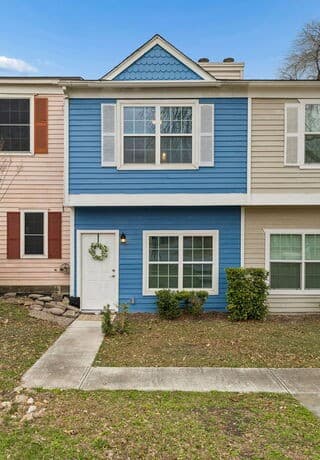2-bedroom rental at 1919 Budding in San Antonio, TX — photo 2