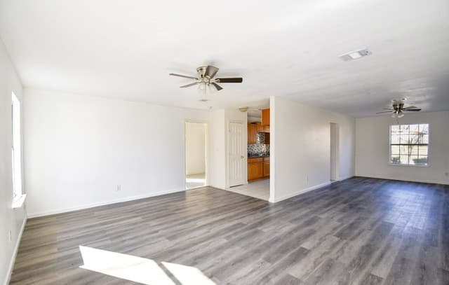 4-bedroom rental at 346 Ashland in San Antonio, TX — photo 3