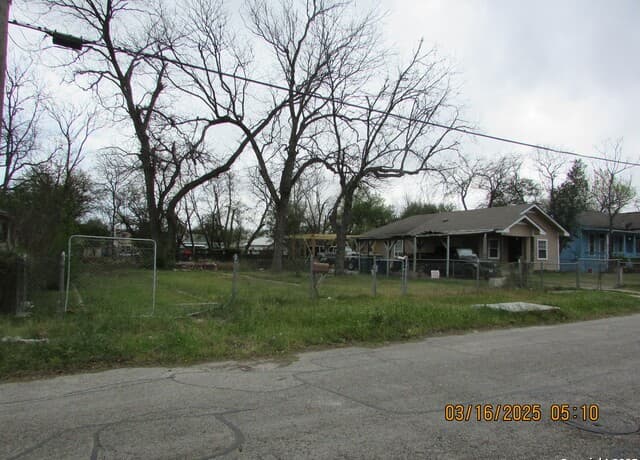 rental at 516 Potomac in San Antonio, TX — photo 2