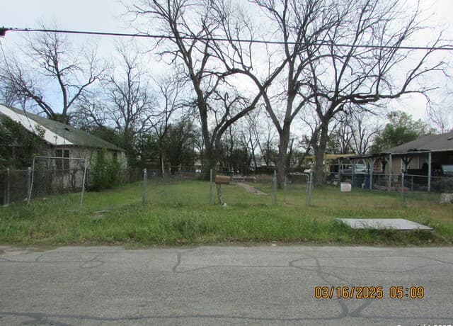 rental at 516 Potomac in San Antonio, TX — photo 3