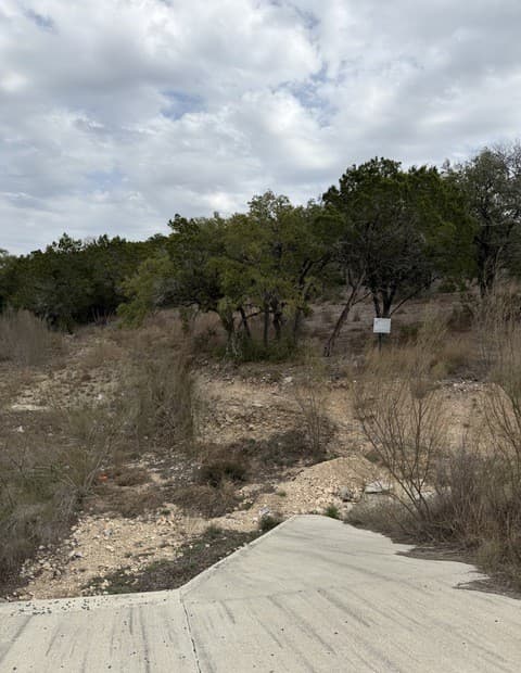 rental at LOT 45 Pr 2775 in Mico, TX — photo 4