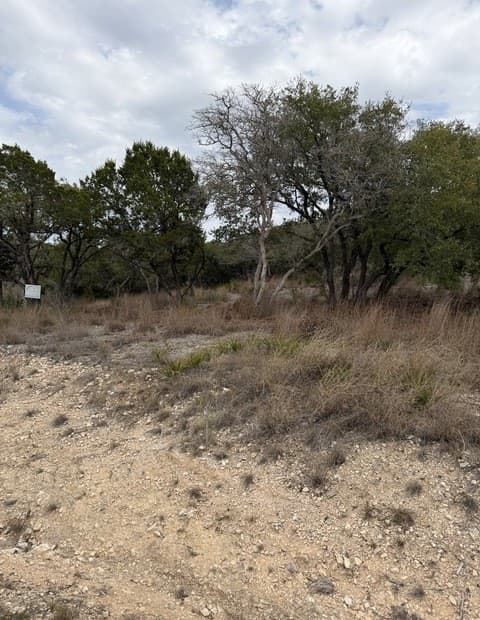 rental at LOT 45 Pr 2775 in Mico, TX — photo 5