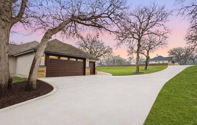 4-bedroom rental at 117 Crescent Rdg in Adkins, TX — photo 5