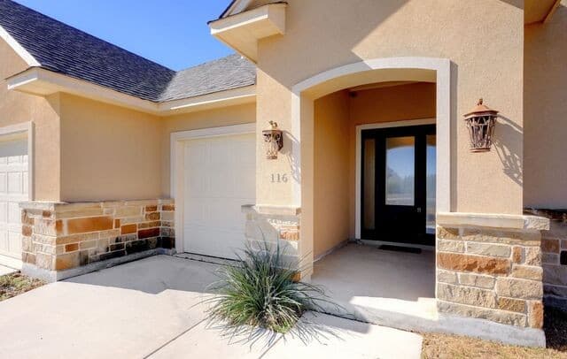 Home for sale at 116 S Jerry Grey in Blanco, TX — photo 4