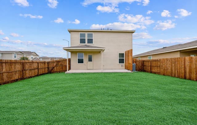 4-bedroom rental at 12042 Silver Light in San Antonio, TX — photo 5
