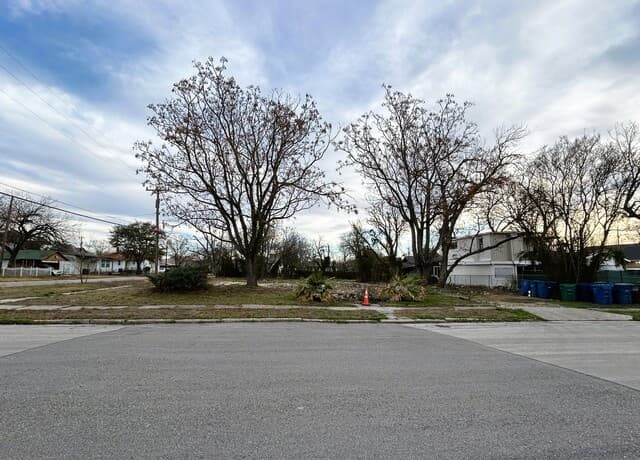 rental at 454 Hammond in San Antonio, TX — photo 1