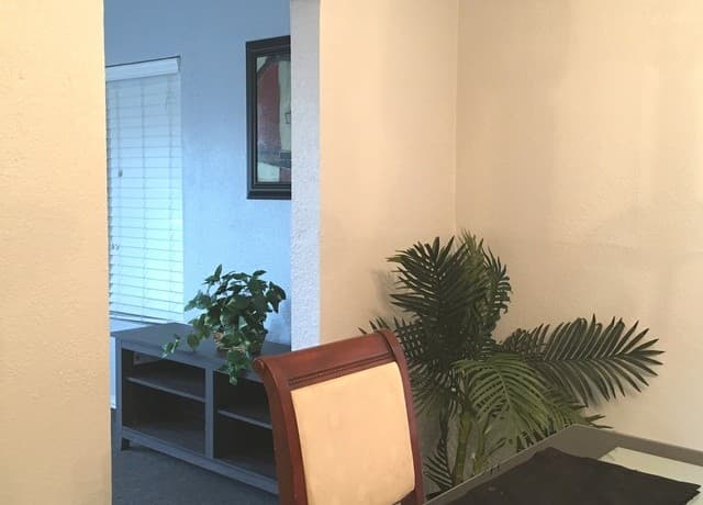 rental at 123 W Mitchell in San Antonio, TX — photo 5
