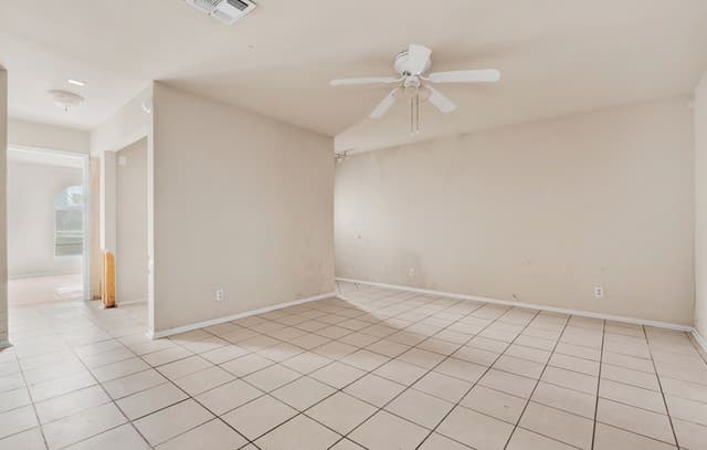 2-bedroom rental at 1229 Klondike in San Antonio, TX — photo 5