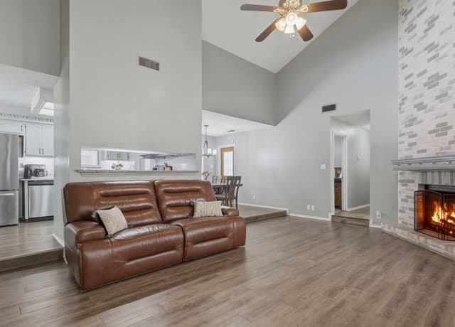 3-bedroom rental at 5611 Timber Jack in San Antonio, TX — photo 3