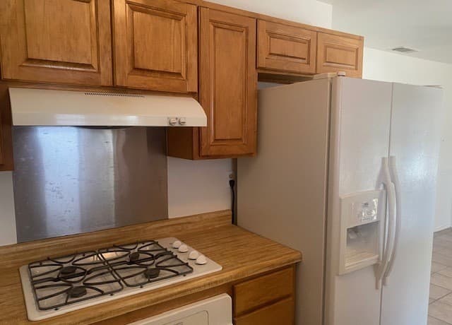 3-bedroom rental at 5406 Sir Robert in Kirby, TX — photo 5