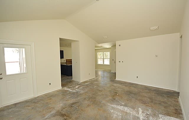 3-bedroom rental at 201 Country Haven in Spring Branch, TX — photo 5