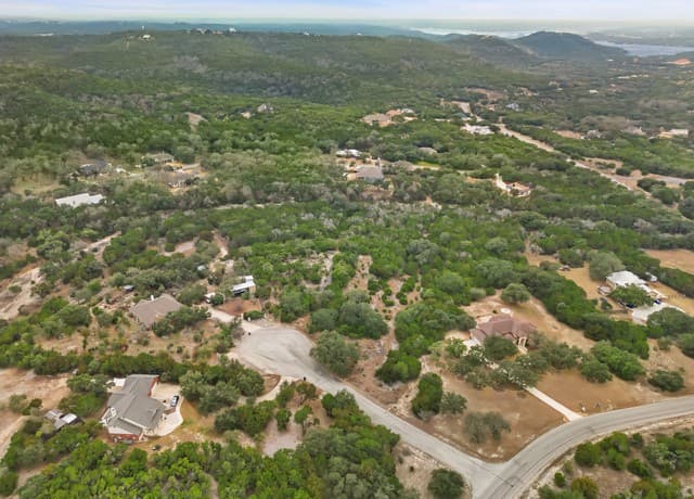 rental at 178 & 179 Pr 1740 in Mico, TX — photo 2