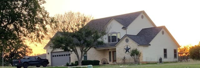 3-bedroom rental at 177 Knollwood Cir in Bandera, TX — photo 1